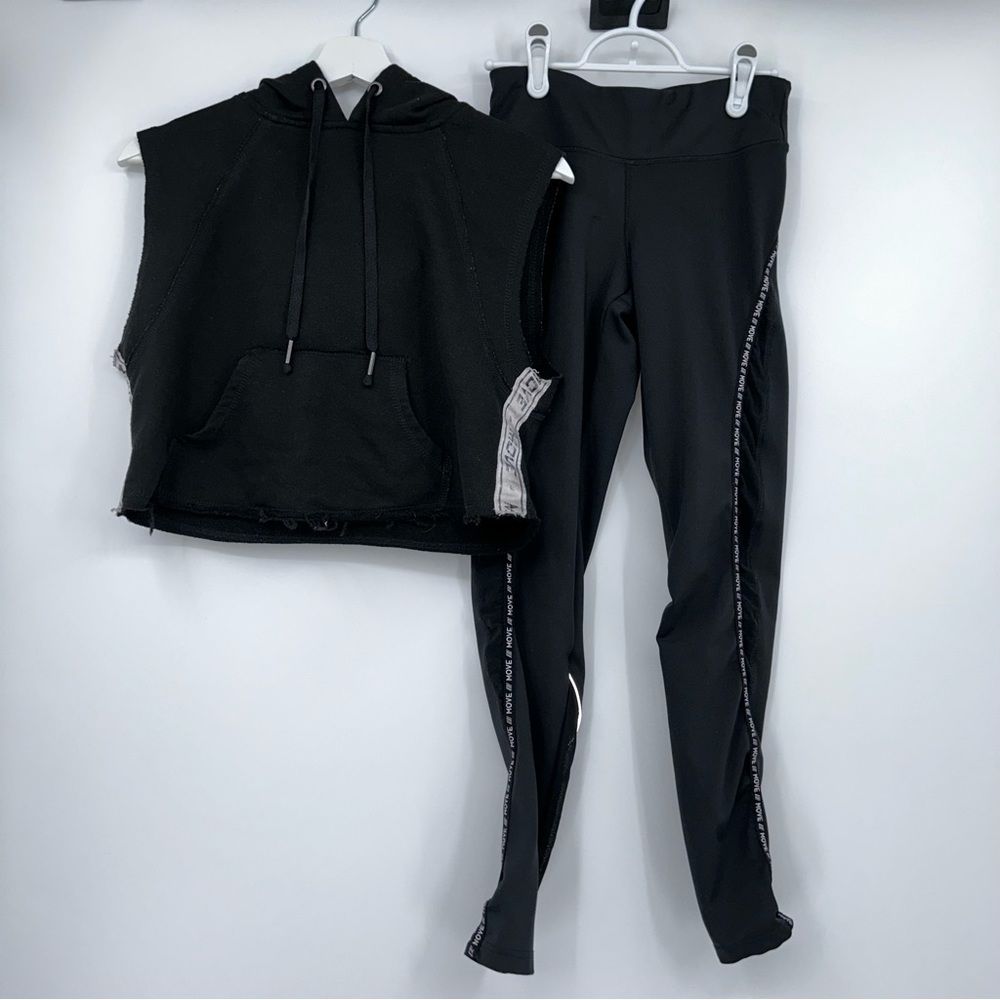 Ardene Move Activewear Set Tank Hoodie and Leggings Black and White XS/S
